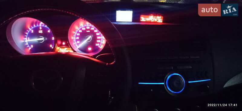 Хэтчбек Mazda 3 2010 в Киеве фото 10 Хэтчбек Mazda 3 2010 в Киеве