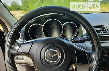 Хэтчбек Mazda 3 2004 в Малине