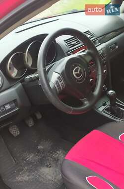 Седан Mazda 3 2006 в Каменском