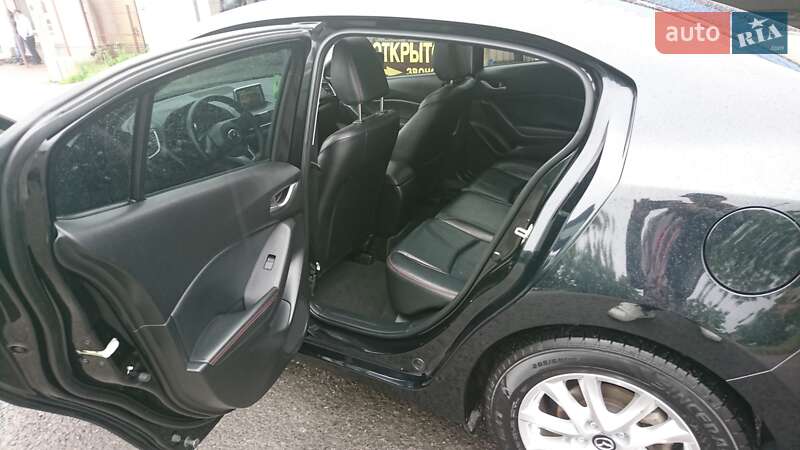 Седан Mazda 3 2015 в Одессе