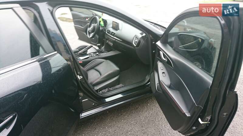 Седан Mazda 3 2015 в Одессе