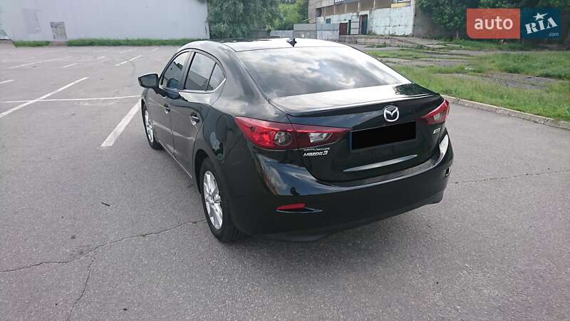 Седан Mazda 3 2015 в Полтаве