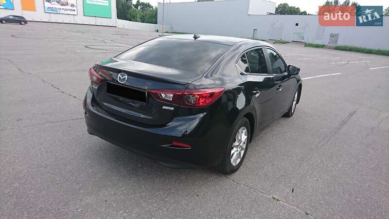 Седан Mazda 3 2015 в Полтаве