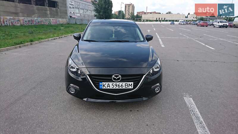 Седан Mazda 3 2015 в Полтаве