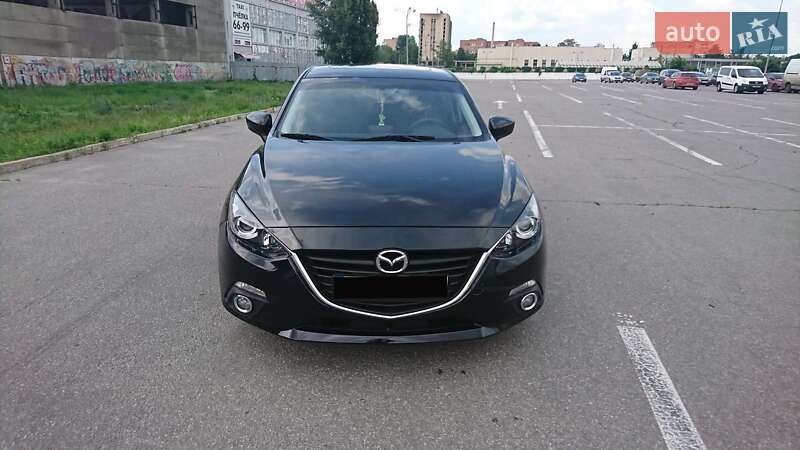 Седан Mazda 3 2015 в Полтаве