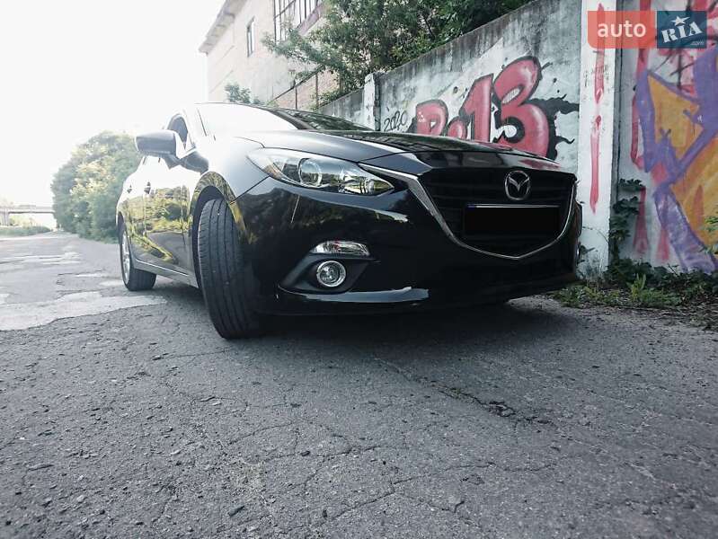 Седан Mazda 3 2015 в Одессе