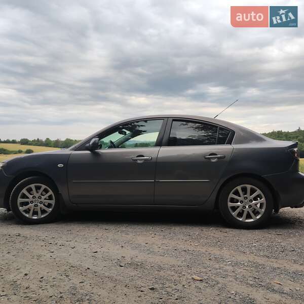 Седан Mazda 3 2008 в Кривом Роге