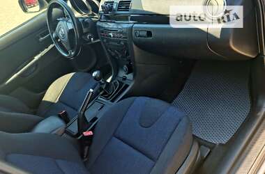 Седан Mazda 3 2006 в 