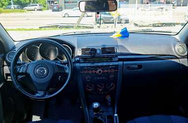 Седан Mazda 3 2006 в 