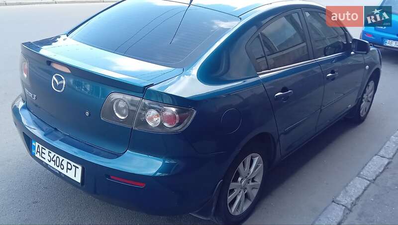 Седан Mazda 3 2007 в Днепре