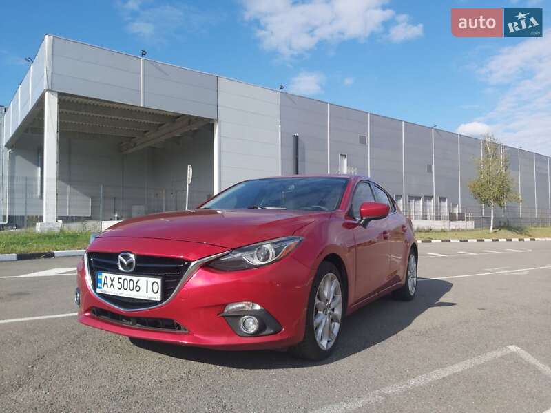 Хэтчбек Mazda 3 2015 в Луцке