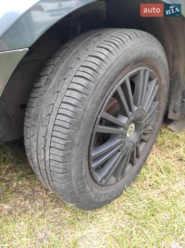 Седан Mazda 3 2008 в Кривом Роге