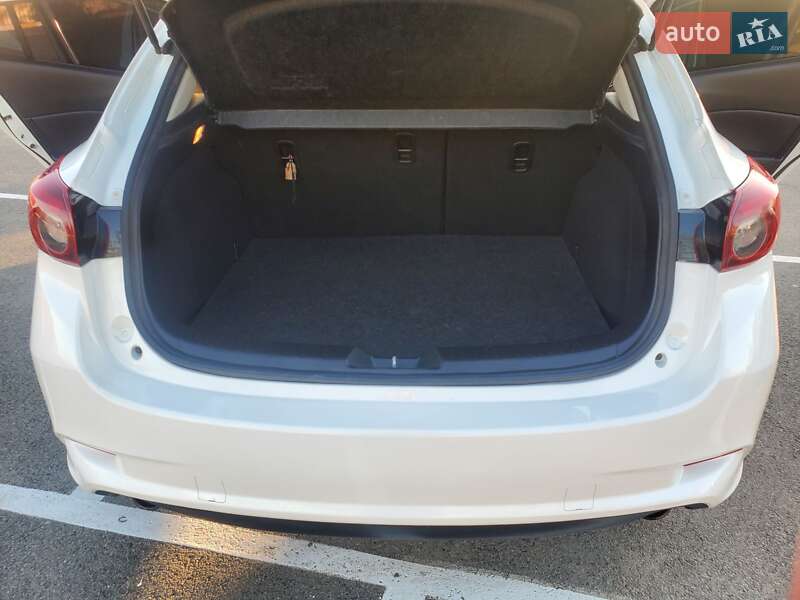 Хэтчбек Mazda 3 2016 в Василькове фото 6 Хэтчбек Mazda 3 2016 в Василькове