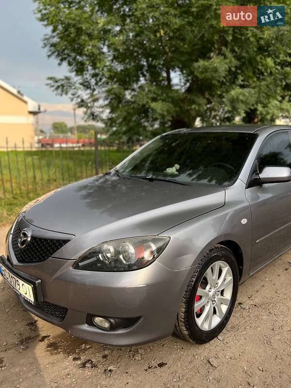 Хэтчбек Mazda 3 2005 в Самборе