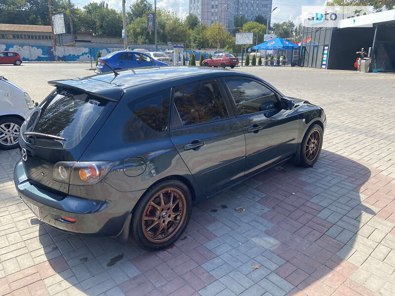 Хэтчбек Mazda 3 2005 в Запорожье
