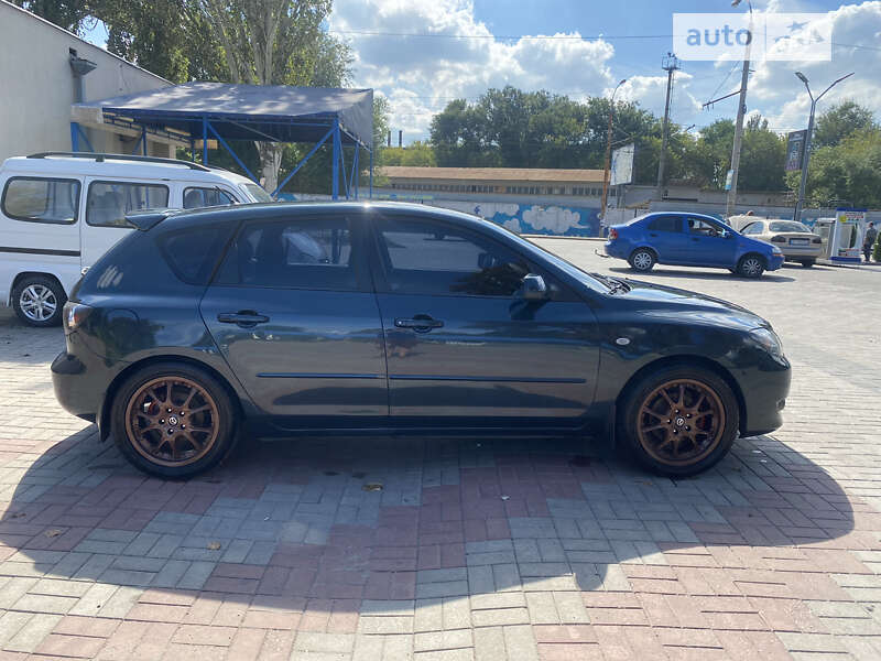 Хэтчбек Mazda 3 2005 в Запорожье