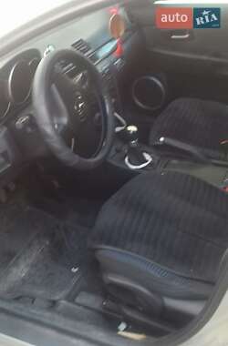 Седан Mazda 3 2004 в Нетешине