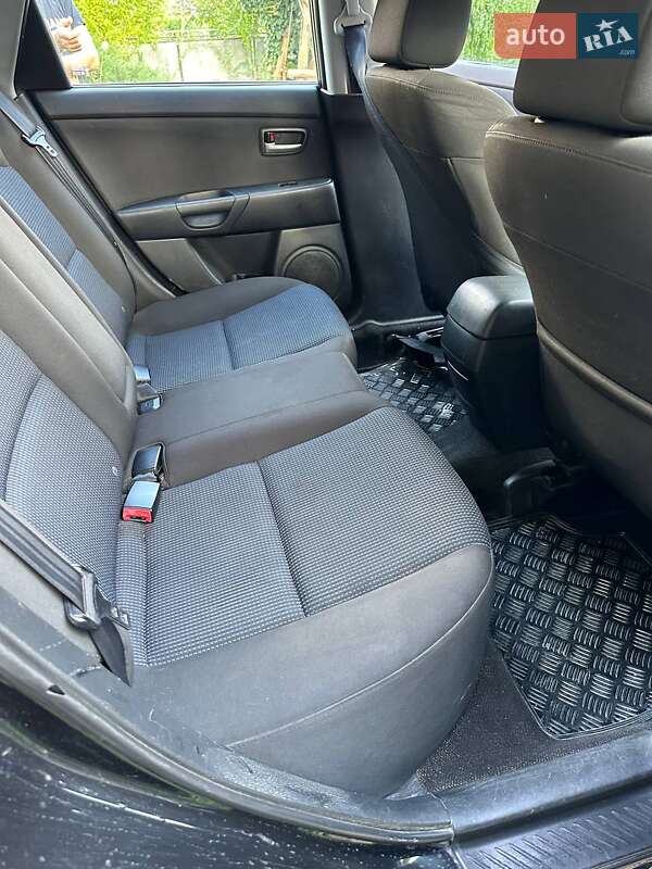 Хетчбек Mazda 3 2004 в Косові