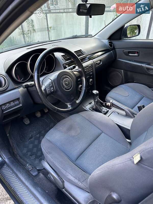 Хетчбек Mazda 3 2004 в Косові