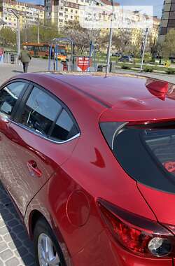 Хетчбек Mazda 3 2014 в Дніпрі