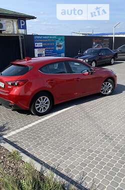 Хэтчбек Mazda 3 2014 в Днепре