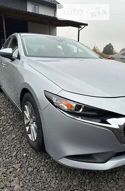 Седан Mazda 3 2020 в Ратному