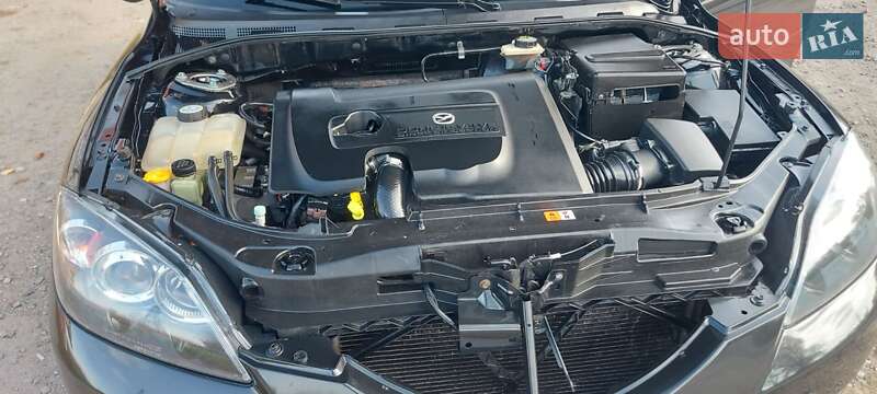 Хэтчбек Mazda 3 2008 в Черновцах