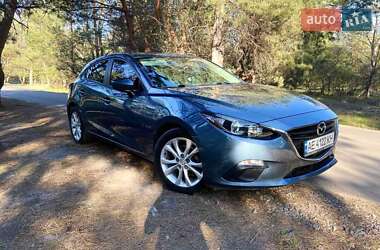 Хэтчбек Mazda 3 2016 в Днепре