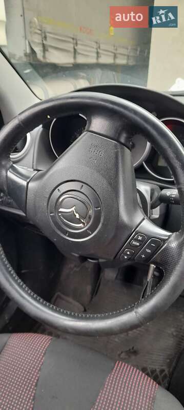 Хэтчбек Mazda 3 2003 в Луцке