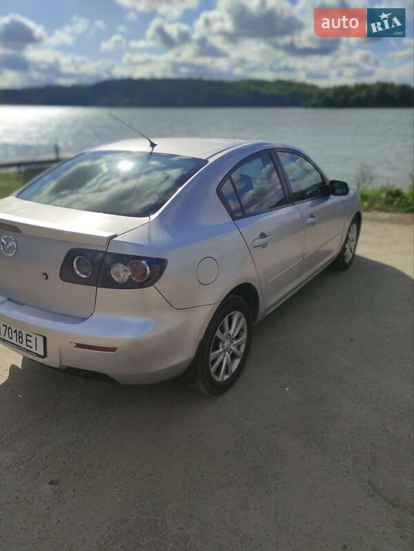 Седан Mazda 3 2007 в Бердичеве