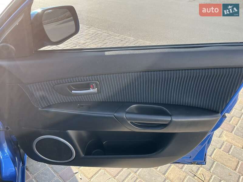 Седан Mazda 3 2005 в Одесі