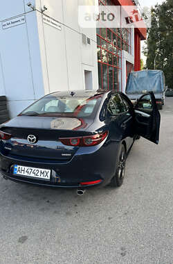 Седан Mazda 3 2019 в Днепре