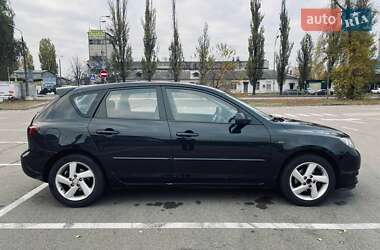 Хэтчбек Mazda 3 2004 в Киеве