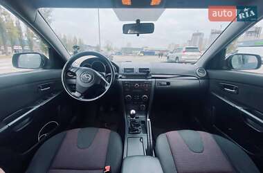 Хэтчбек Mazda 3 2004 в Киеве