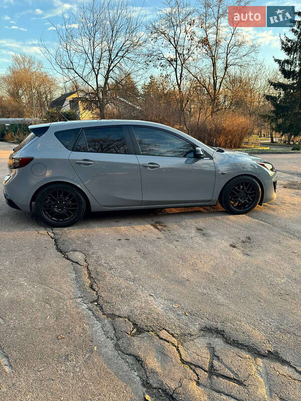 Хэтчбек Mazda 3 2009 в Житомире