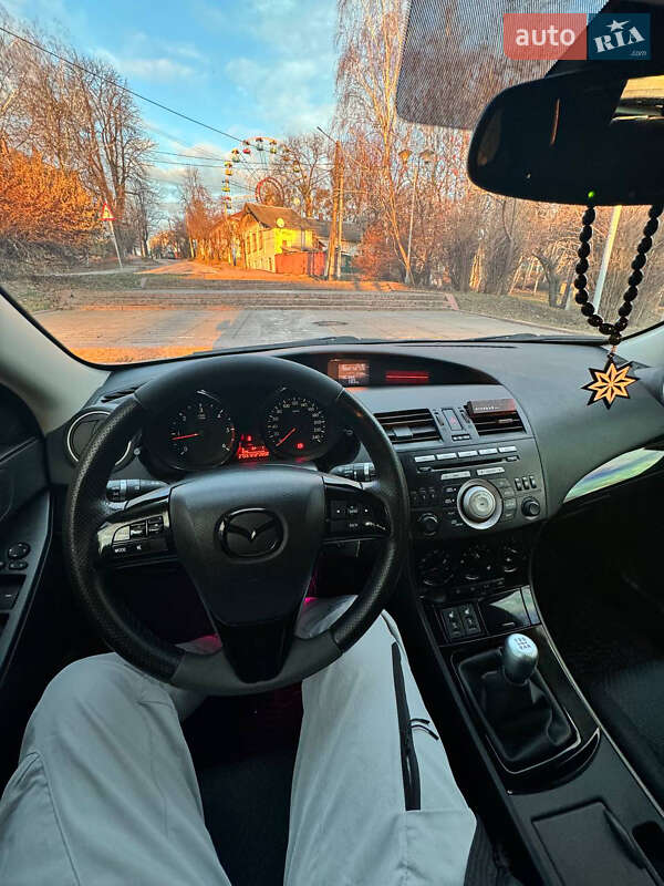 Хэтчбек Mazda 3 2009 в Житомире