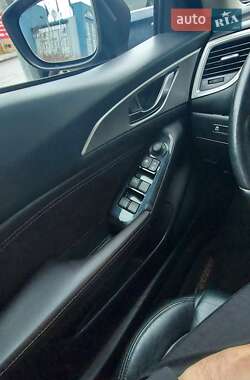 Седан Mazda 3 2016 в Києві