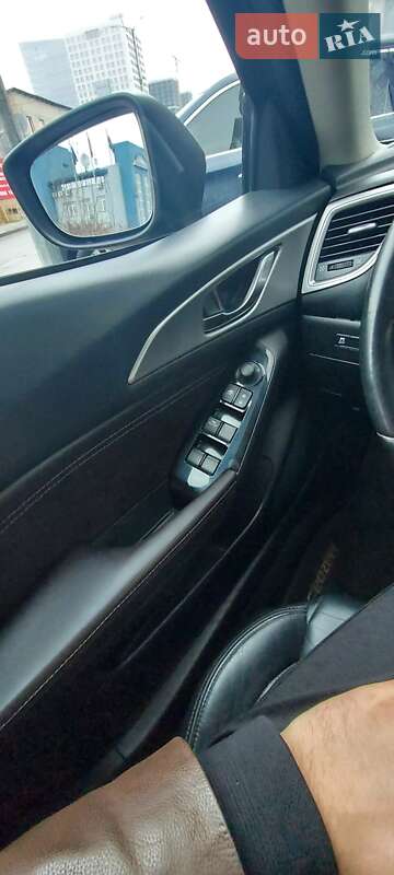 Седан Mazda 3 2016 в Києві фото 14 Седан Mazda 3 2016 в Києві