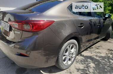 Седан Mazda 3 2015 в 