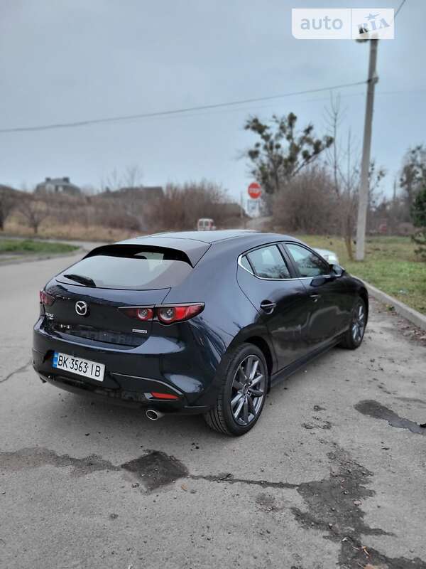 Хэтчбек Mazda 3 2019 в Ровно