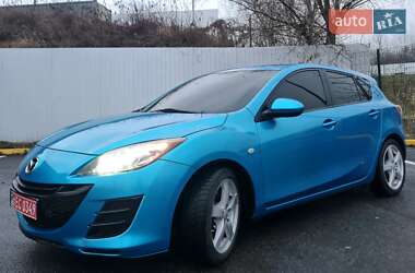 Хэтчбек Mazda 3 2010 в Ужгороде