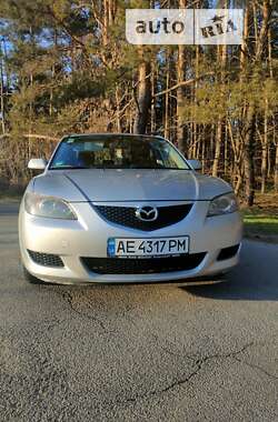 Седан Mazda 3 2004 в Днепре