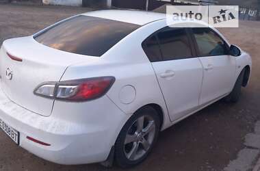 Седан Mazda 3 2011 в Черновцах