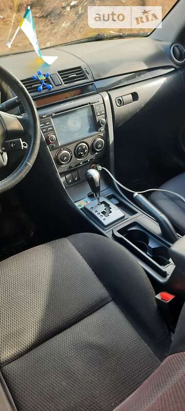 Седан Mazda 3 2006 в Киеве