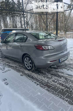 Седан Mazda 3 2012 в Виннице