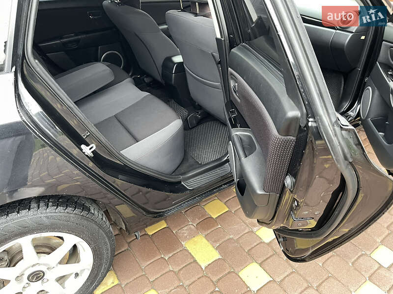 Хэтчбек Mazda 3 2008 в Львове