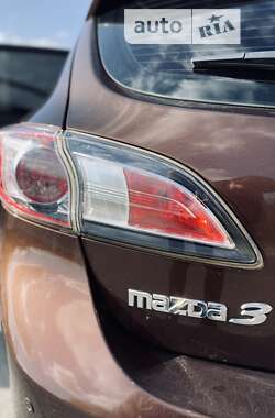 Хэтчбек Mazda 3 2011 в Тлумаче