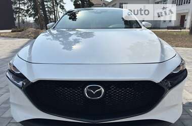 Хэтчбек Mazda 3 2019 в Ахтырке