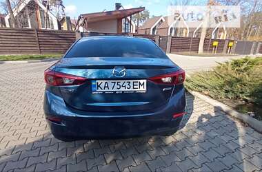 Седан Mazda 3 2017 в Киеве