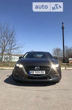 Седан Mazda 3 2017 в Тульчині